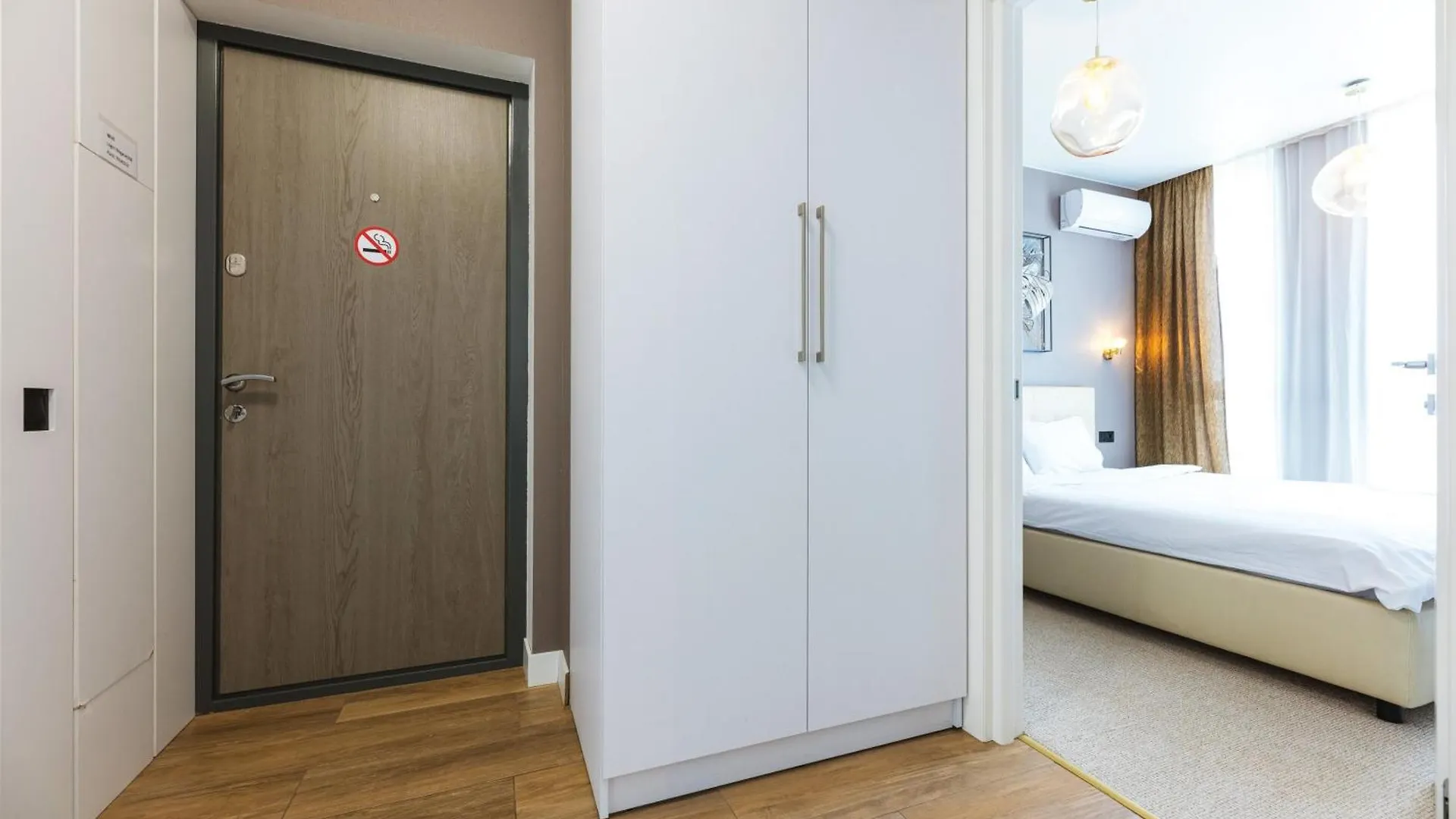 Aparthotel Nyvky Like Home - Файна Таун - Квартира 398 Kyiv