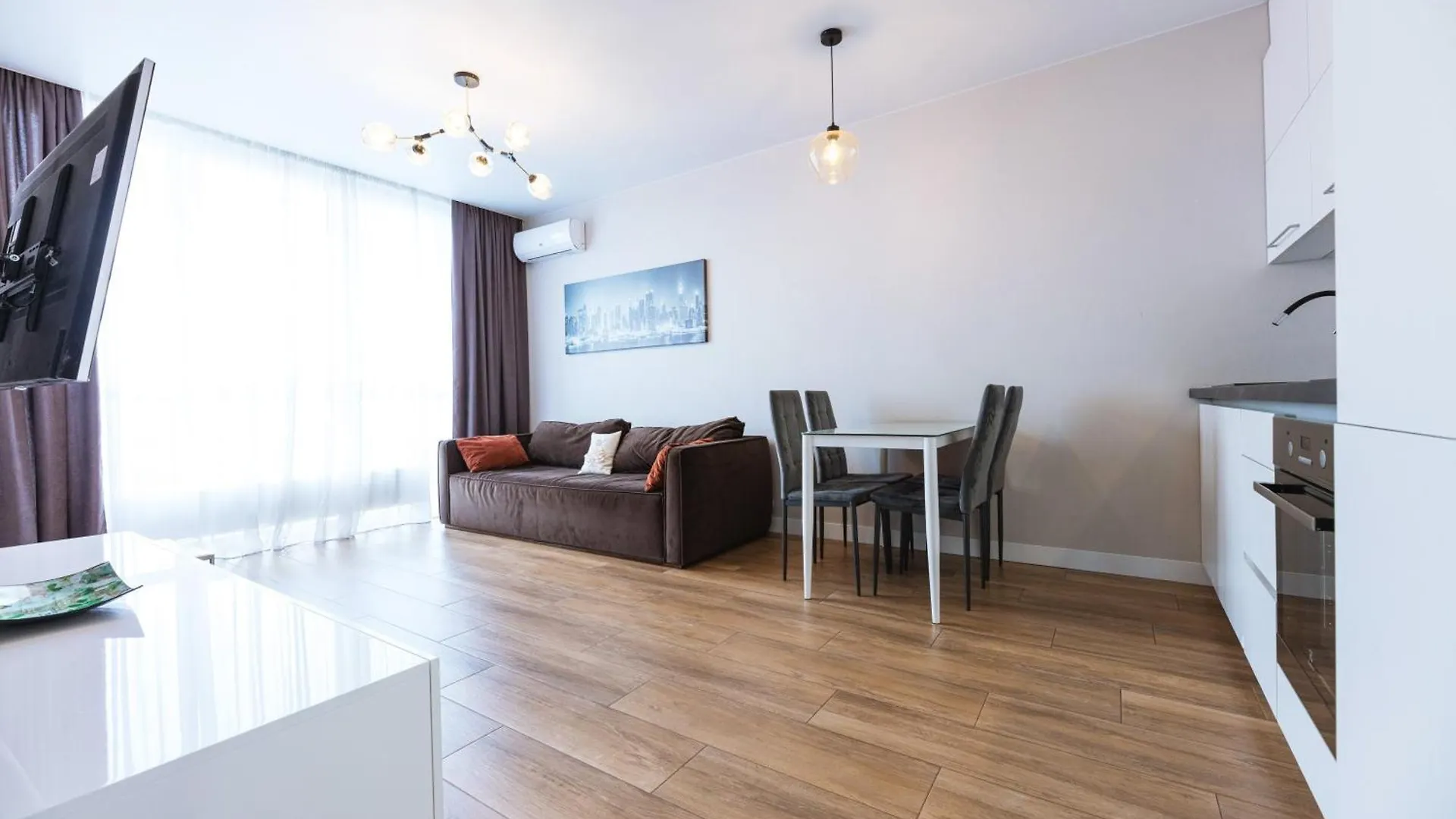 Nyvky Like Home - Файна Таун - Квартира 398 Kyiv Aparthotel